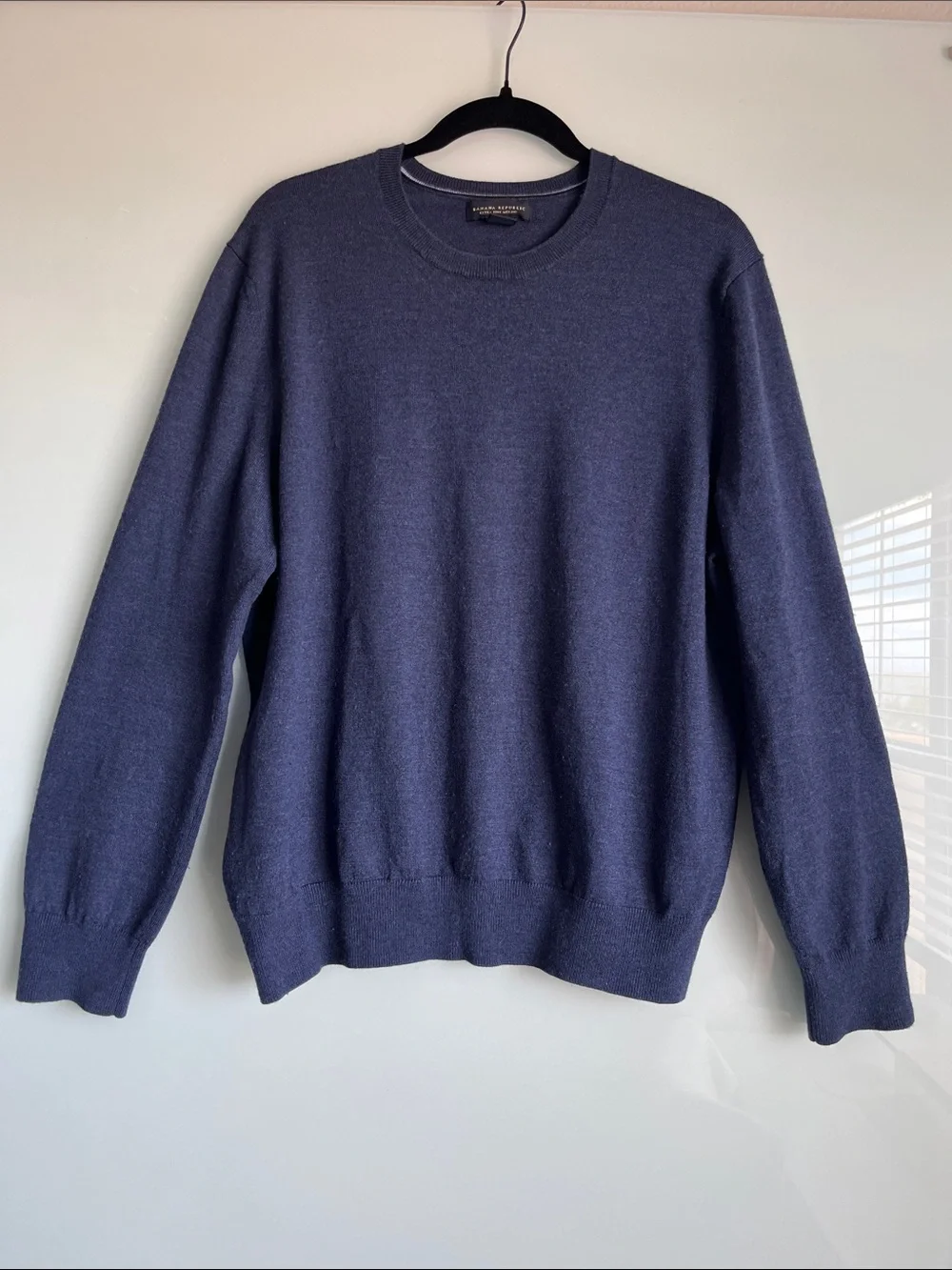 Banana Republic 100% Extra Fine Merino Wool Navy Blue Sweater Crew Neck Mens XL